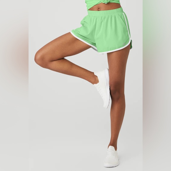 ALO Yoga Pants - ALO Yoga Ivy League Dolphin Shorts